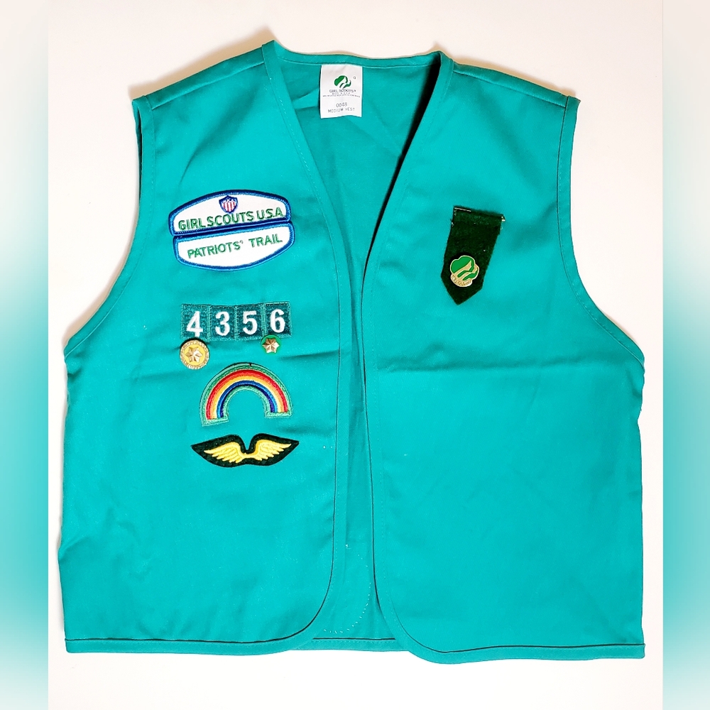 Vintage Girl Scouts Of America Uniform Vest With Patches And Pins Size Medium
